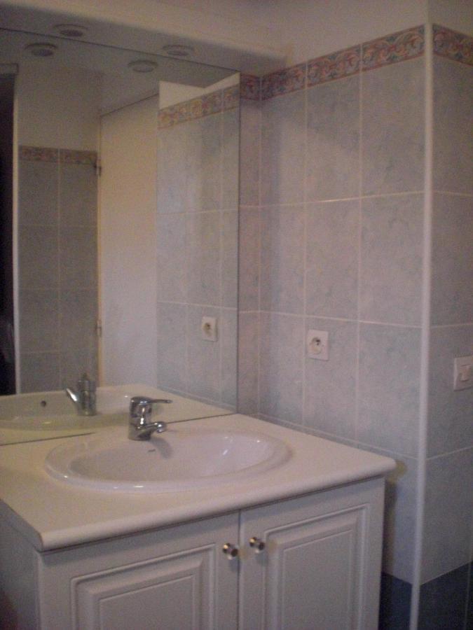 Residence Avec Piscine, Plage A 100 M, Cannes Et Juan Les Pins A 5 Min, Wifi Golfe-Juan Eksteriør bilde